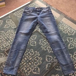 Kut from the Kloth stretch skinny jeans size 8